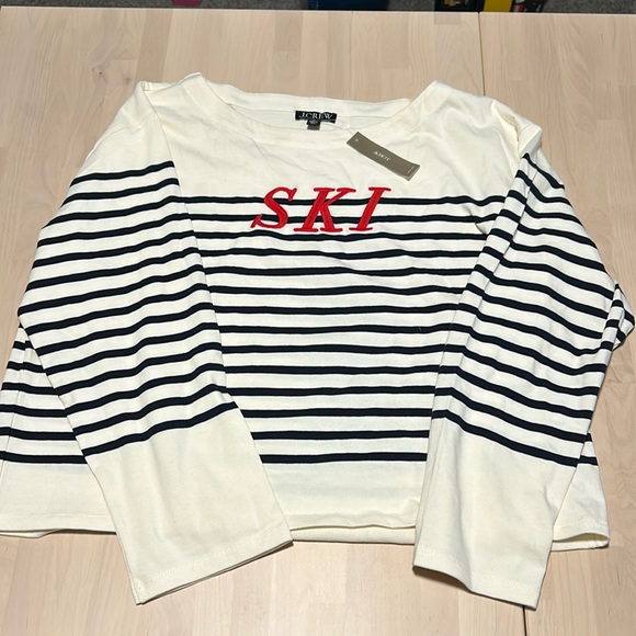 J. Crew Tops - NWT J.Crew Ski sweatshirt, size XL